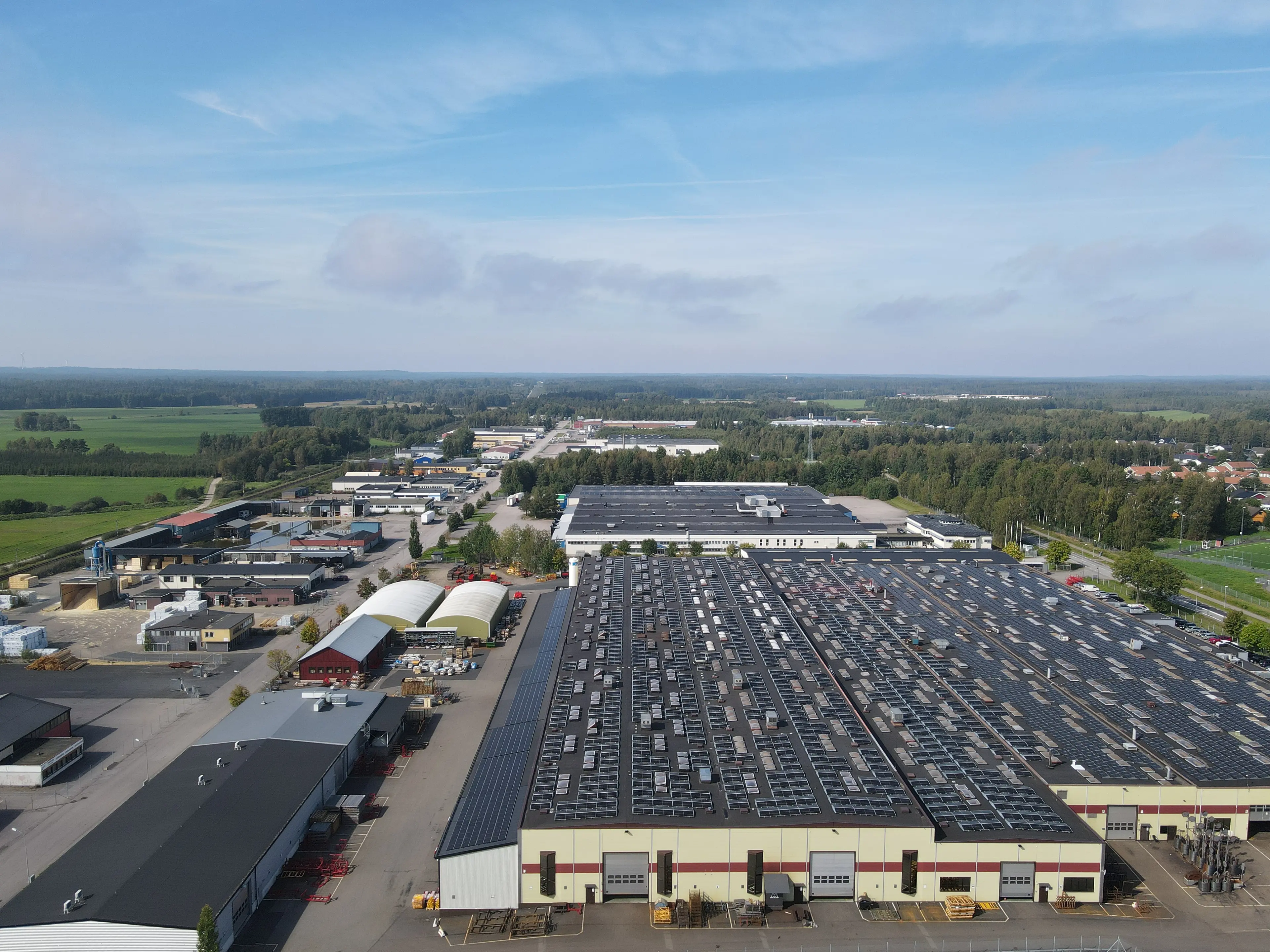 industritak i småland - svea solar