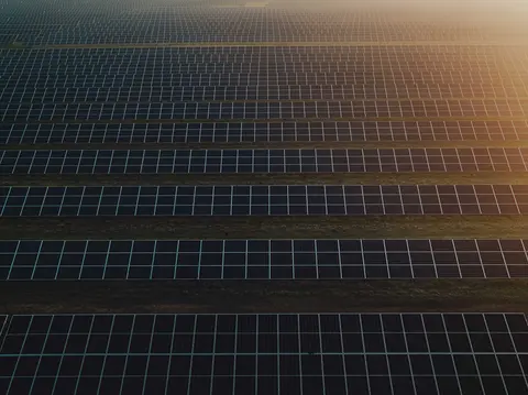 Så fungerar solenergi: En djupdykning i tekniken